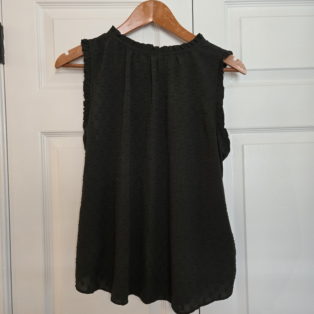 LOFT Sleeveless Pleated Blouse